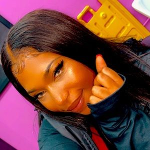 Meet your Posher, Mellie